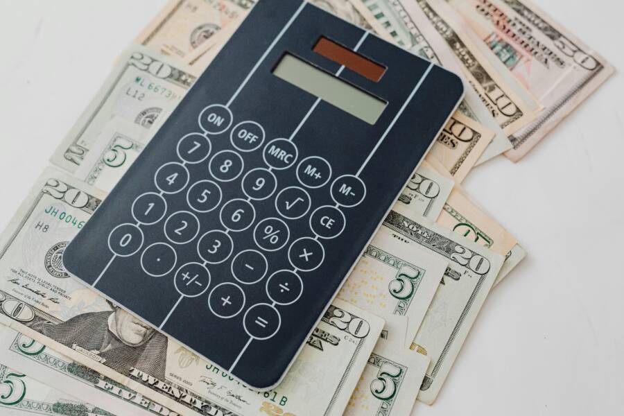 Cat 會計指南：費用分類和建立醫療儲備的實用方法